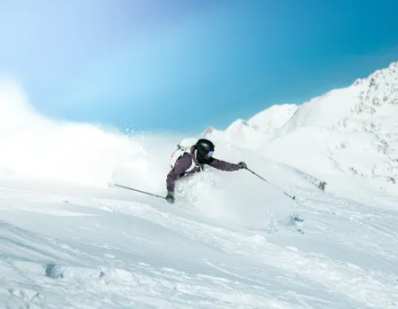 Esquiador en Grandvalira con el Forfait de Temporada Andorra Pass