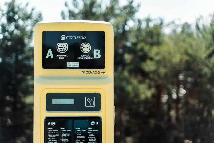 Cargadores electricos en Pal